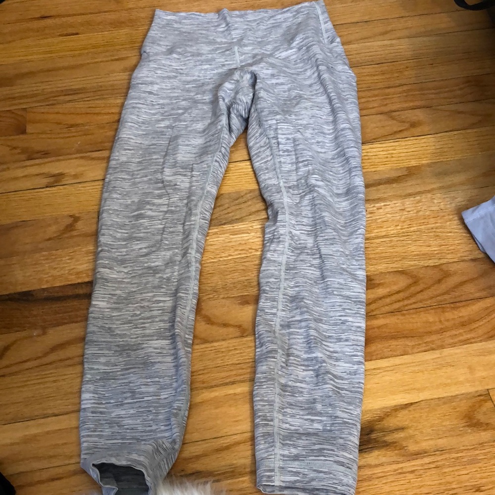 Lululemon wunder under